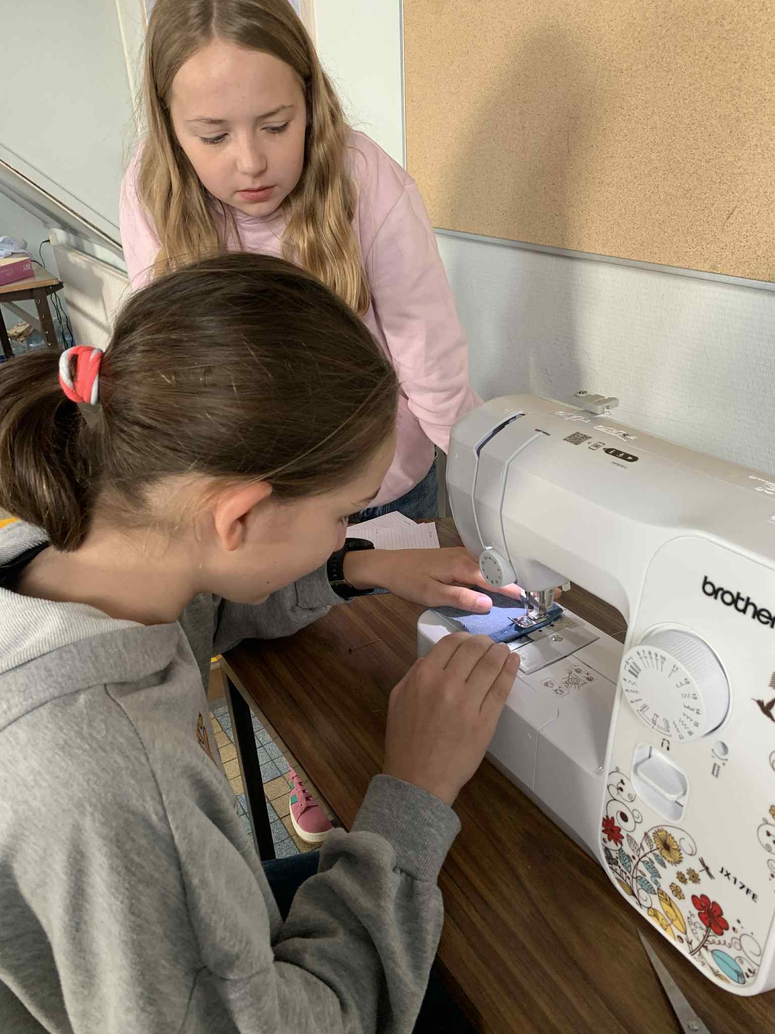 574104060_1482508897213127_4659830609214128450_n